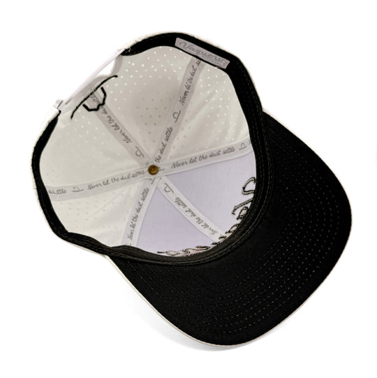 Vaquero Script Performance White