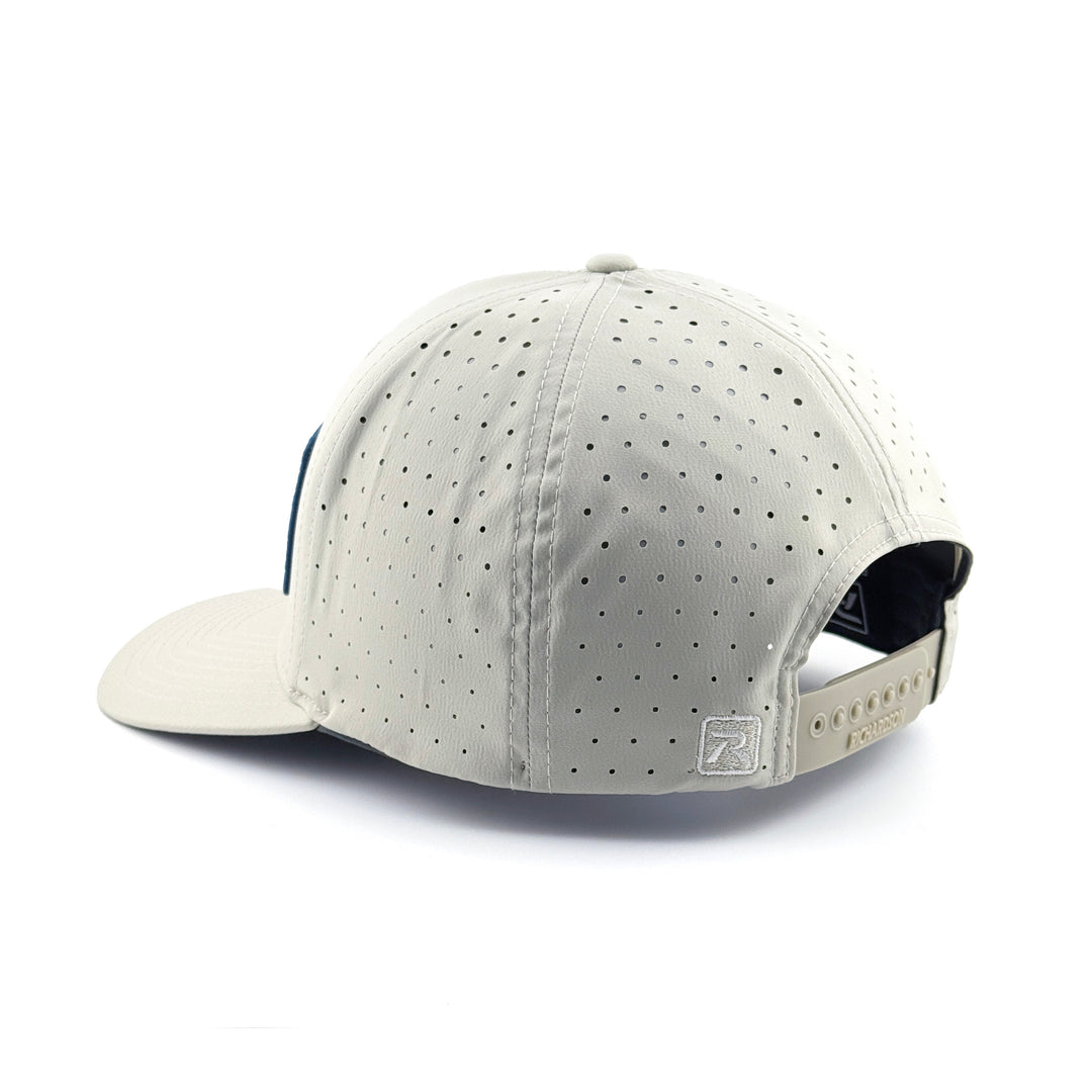 Retro Patch Performance Oat Milk